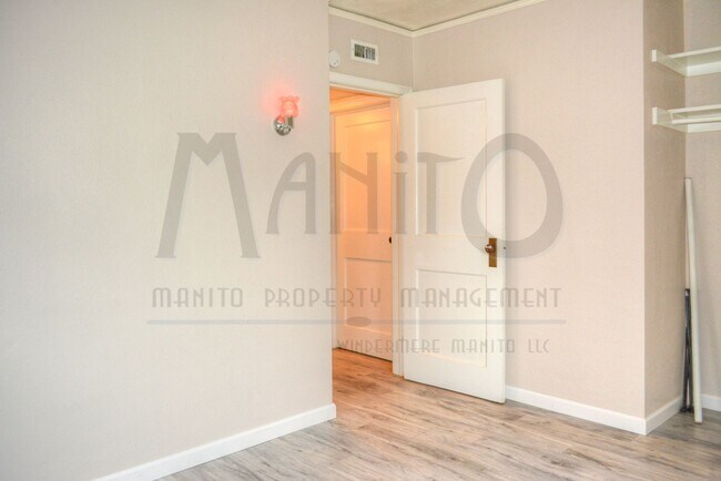 Building Photo - **COMING SOON** Charming Garden Springs Home