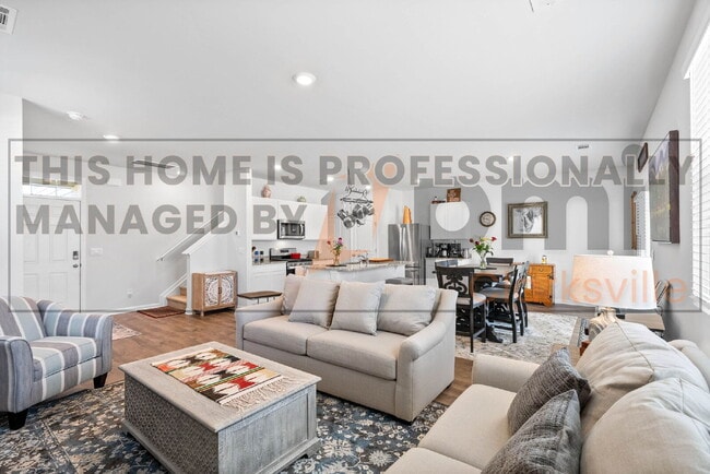 Building Photo - "JUST REDUCED - Charming Four Bedroom Retr...