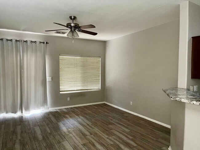 Building Photo - Remodeled Gilbert home