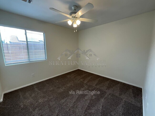 Building Photo - 25654 W Satellite Ln