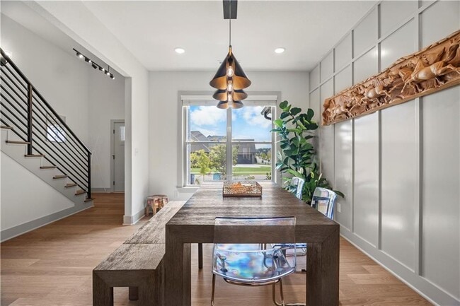 Building Photo - 3200 SW Rosemont Ave