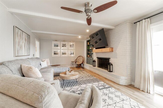 Building Photo - 4824 NW 73rd St