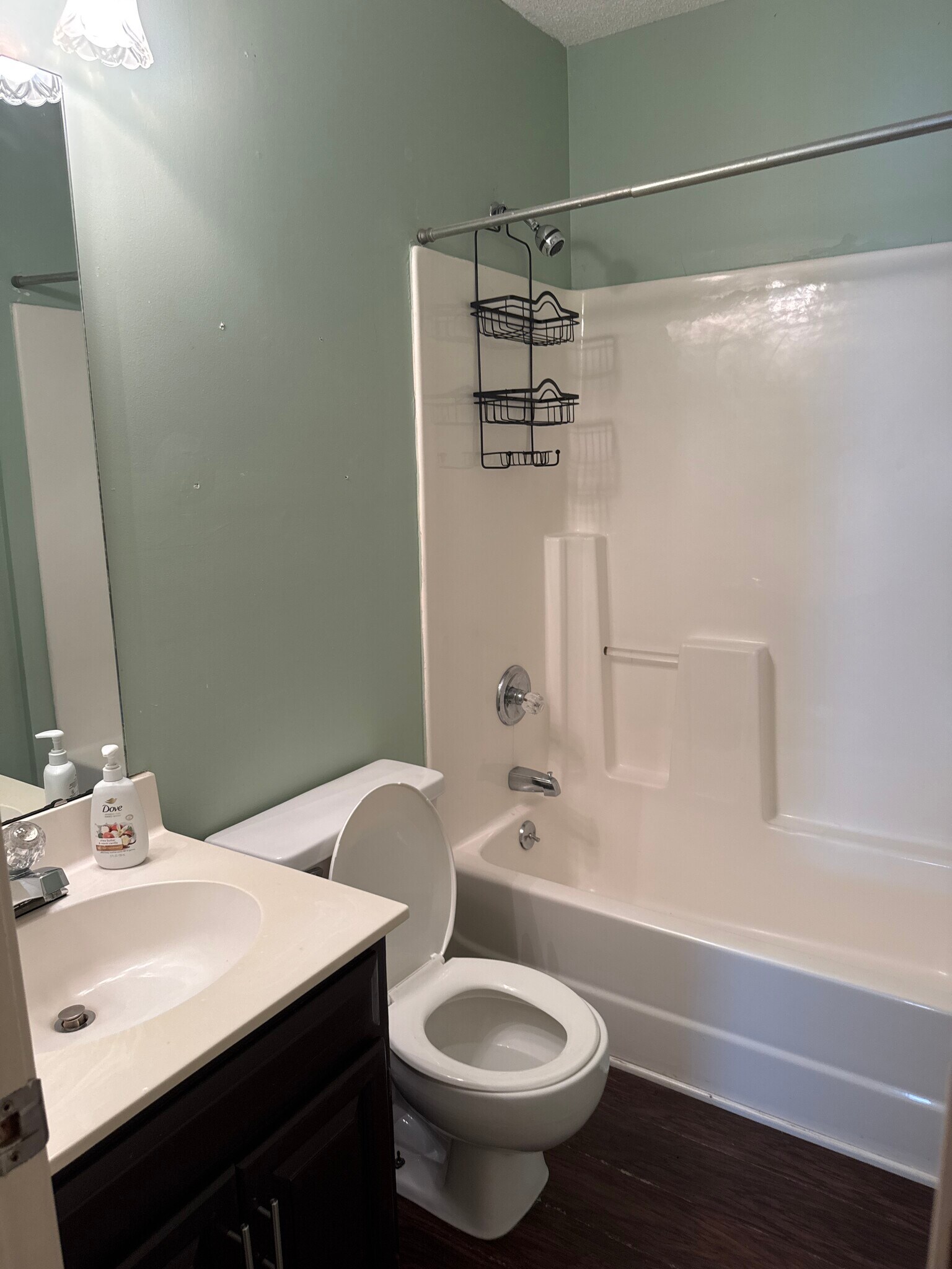 Upstairs Bathroom - 160 Wainwright Mnr