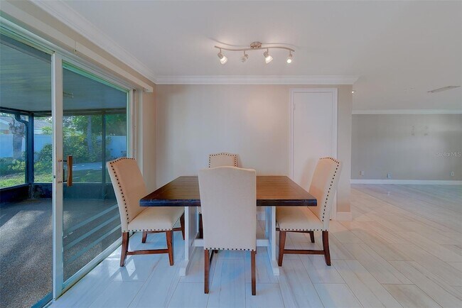 Building Photo - 10451 119th St