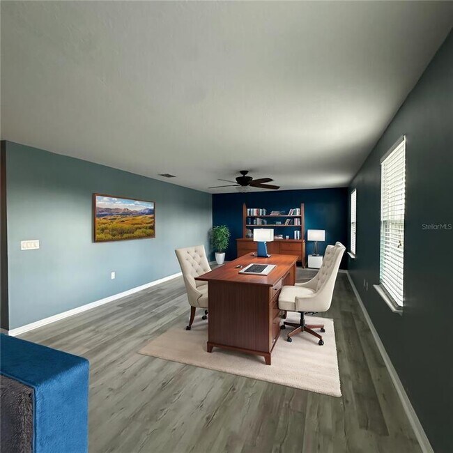 Building Photo - 944 Killarney Ln