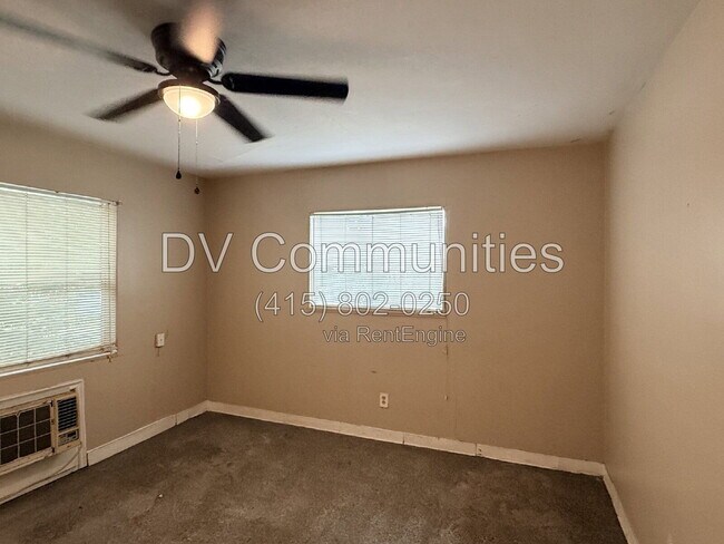Building Photo - 1273 S Betty Ln