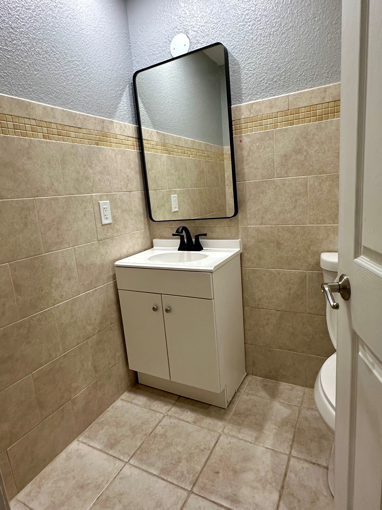 Building Photo - 10521 SW 158th Ct