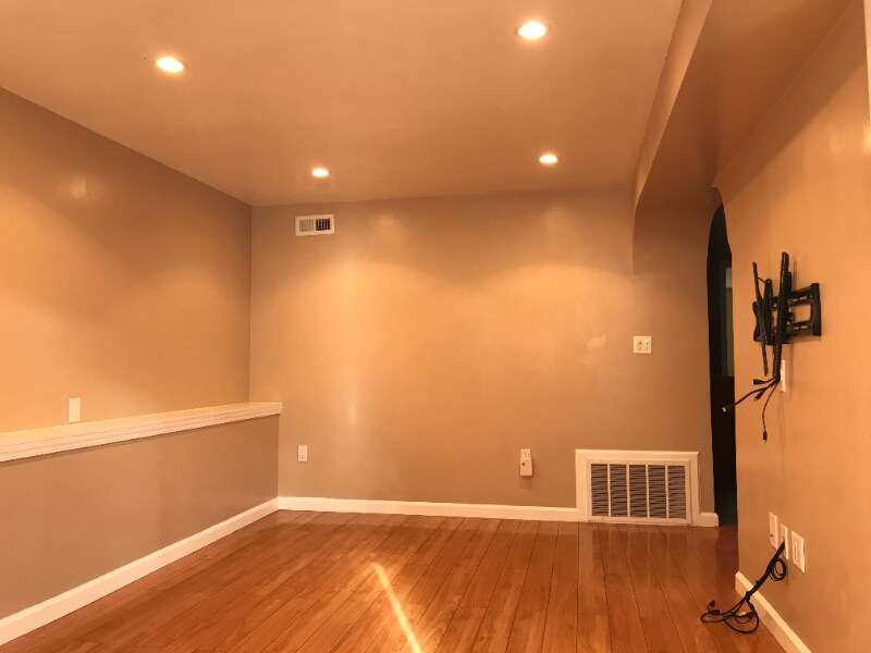 Building Photo - 271 Westridge Ave