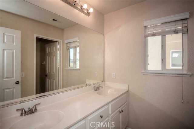 Building Photo - 7437 Carrollton Pl
