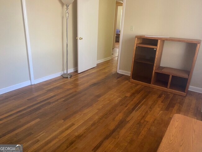 Building Photo - 155 Mimosa Dr