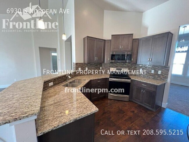 Building Photo - 6930 S Nordean Ave