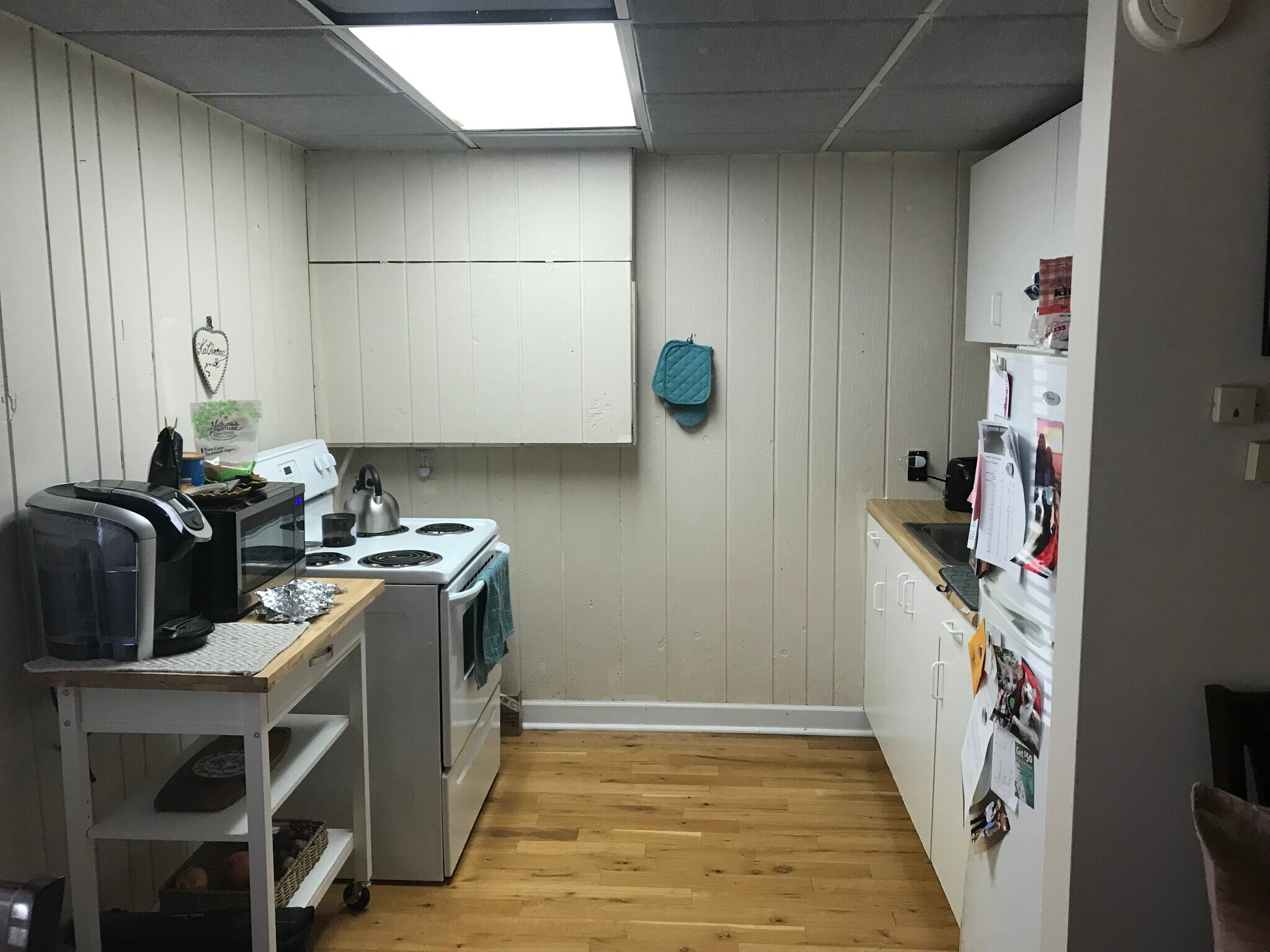 Kitchen - 1604 Gompers Ave