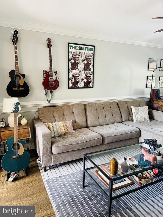 Building Photo - 1911 D St NE