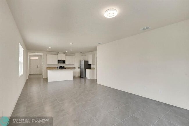 Building Photo - 12259 Rimini Wy