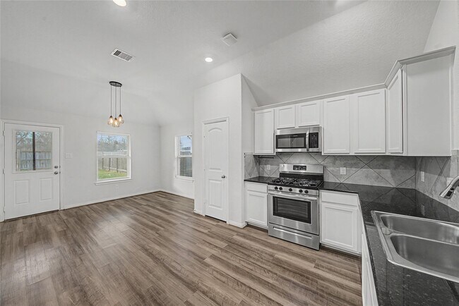 Building Photo - 3715 Singing Flower Ln