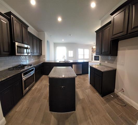 Building Photo - 1801 Spinnaker Dr