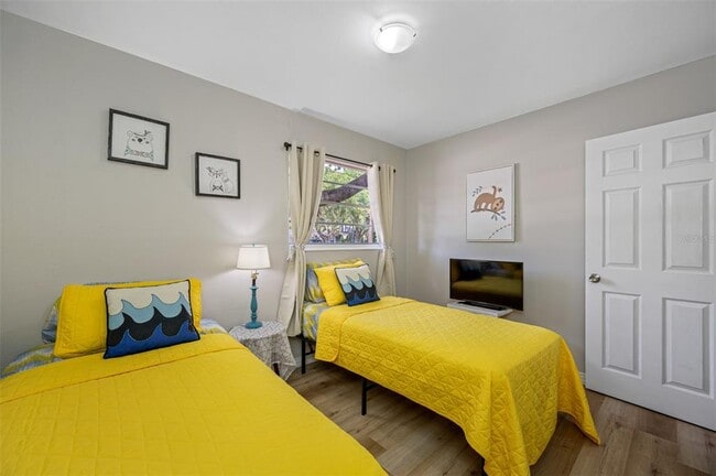 Building Photo - 4704 W Wyoming Ave