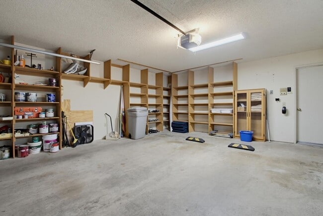 Building Photo - Peaceful Country Living - 3 Bedroom on 1/2 Acre, Available Now!