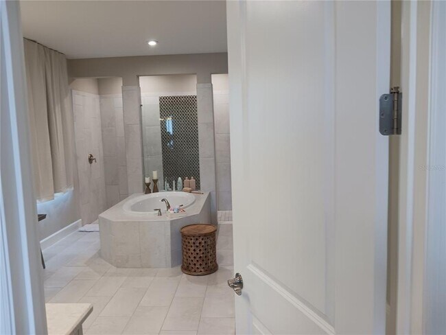 Building Photo - 7425 Bradbury Cir