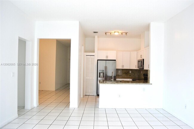 Building Photo - 8328 SW 163rd Ave