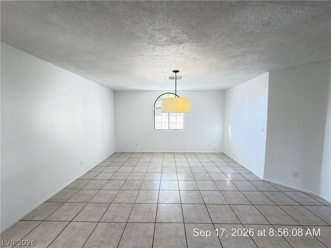 Building Photo - 2817 Crystal Cove Dr
