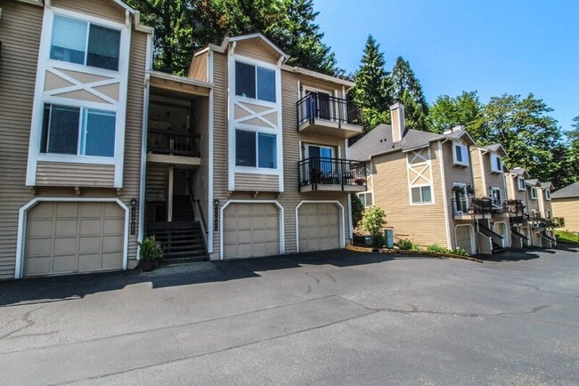 Building Photo - 12717 NE 170th Ln