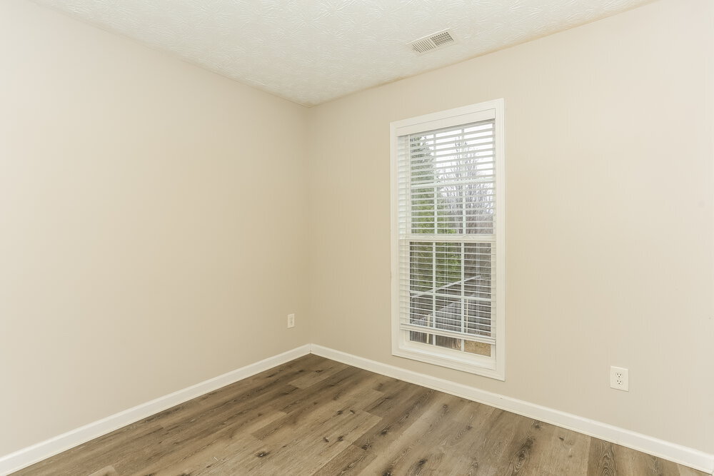 Building Photo - 3830 Riverside Pkwy