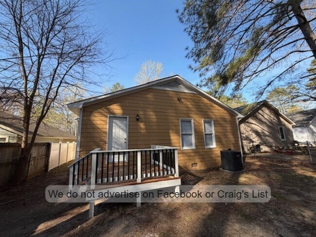 Building Photo - River Cliff Villas- Crooked Creek Court