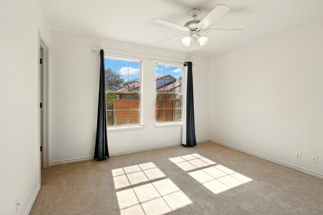 Building Photo - 410 FM 243