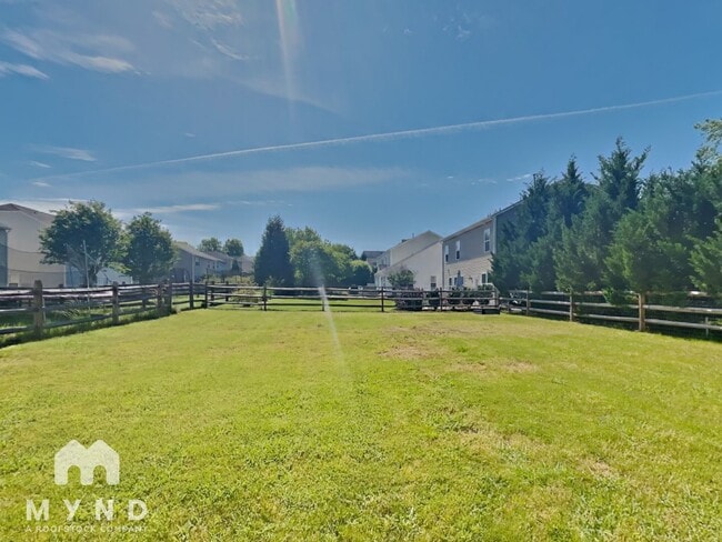 Building Photo - 3602 Exbury Gardens Dr