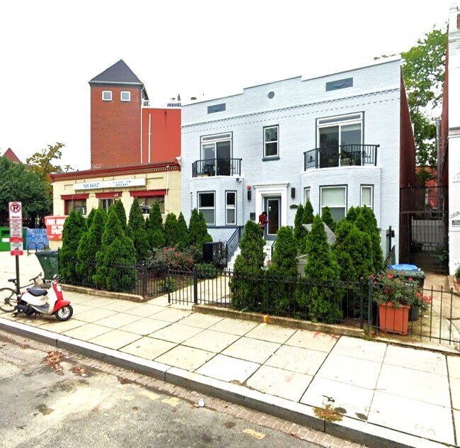 Building Photo - 3404 13th St NW