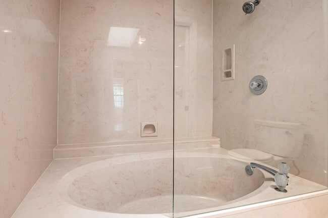 Building Photo - 7888 La Mirada Dr