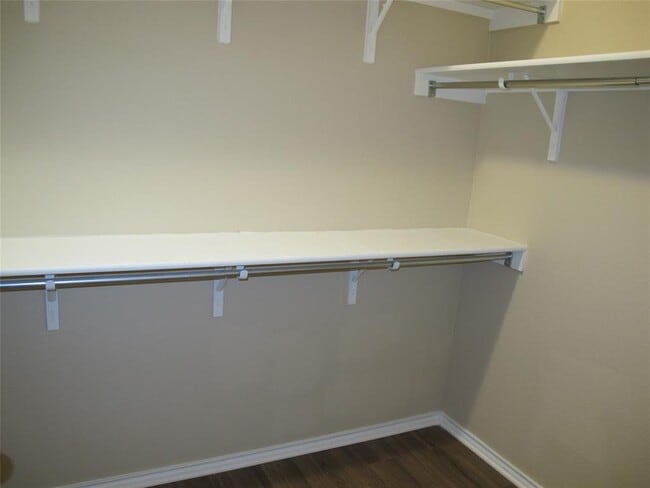 Building Photo - 6109 Mantalcino Dr