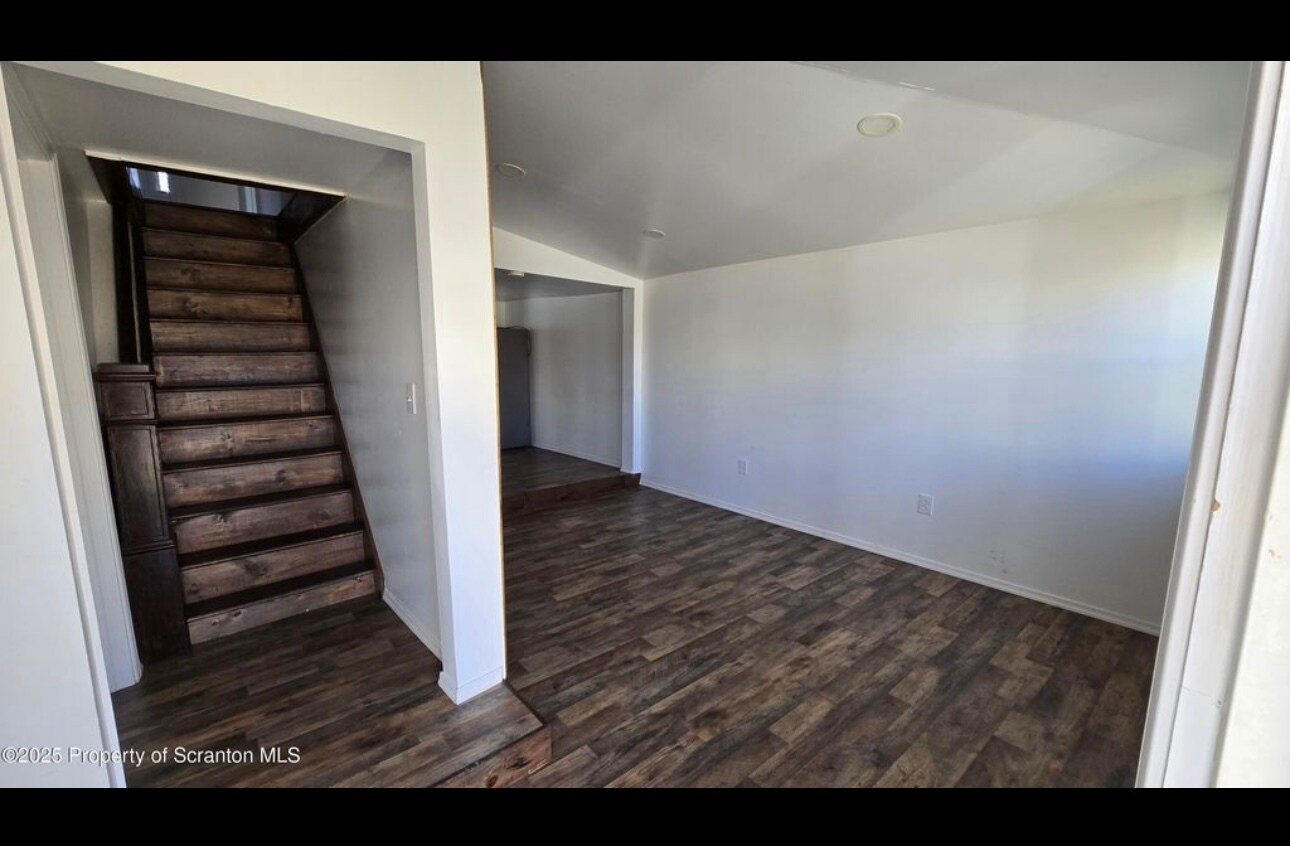 Building Photo - 1119 Prospect Ave