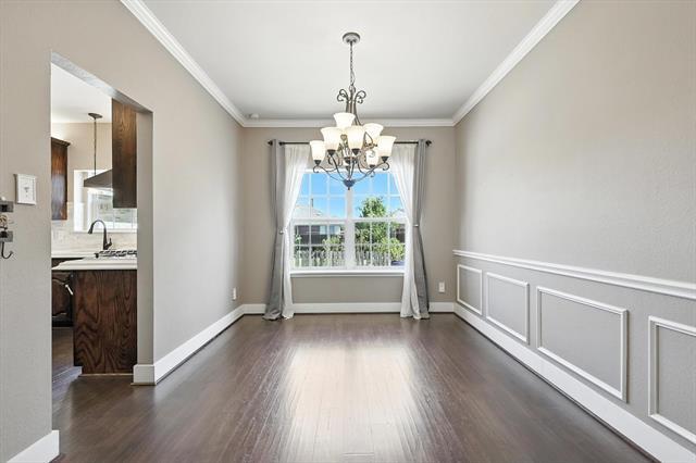 Building Photo - 1420 Tudor Dr