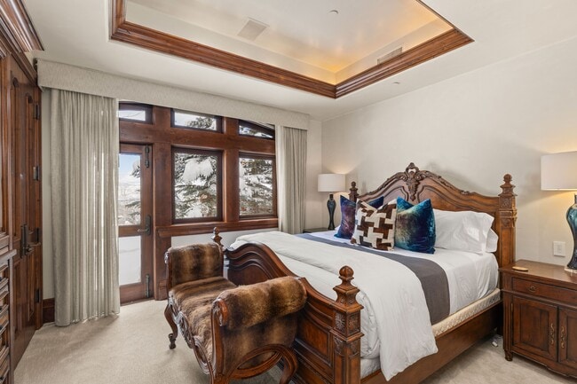 Building Photo - 472 Thunderbowl Ln