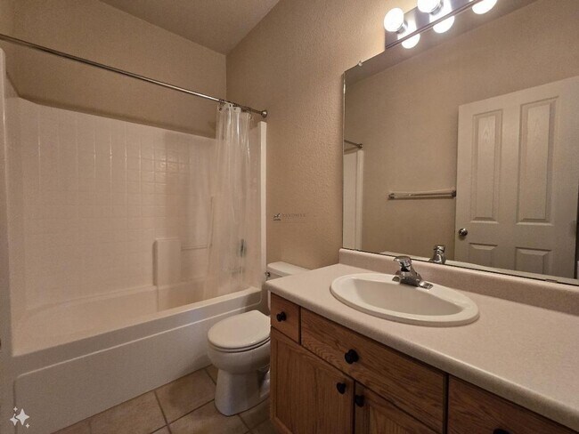 Building Photo - 9 Autumn Light Pl