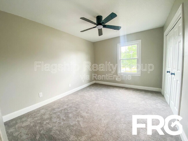 Building Photo - 232 N Marion Dr