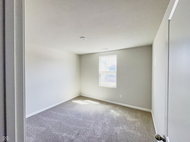 Building Photo - 1724 Plum Brook Dr
