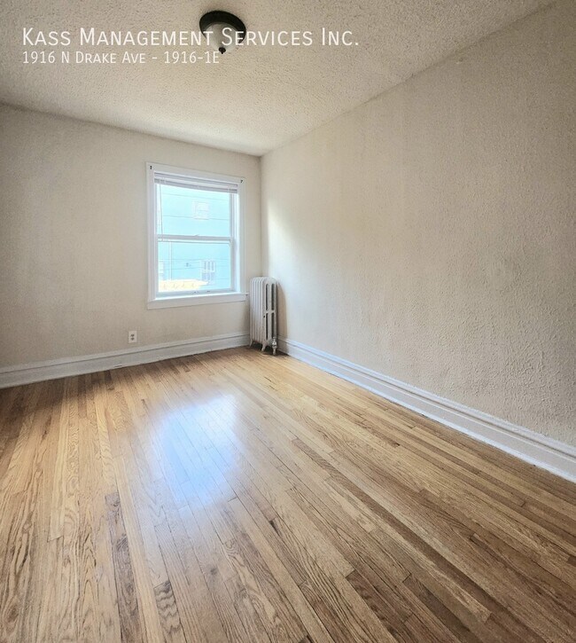 Building Photo - 1916 N Drake Ave