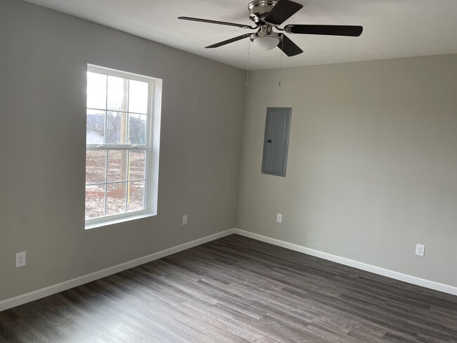 Building Photo - 515 Coile Rd