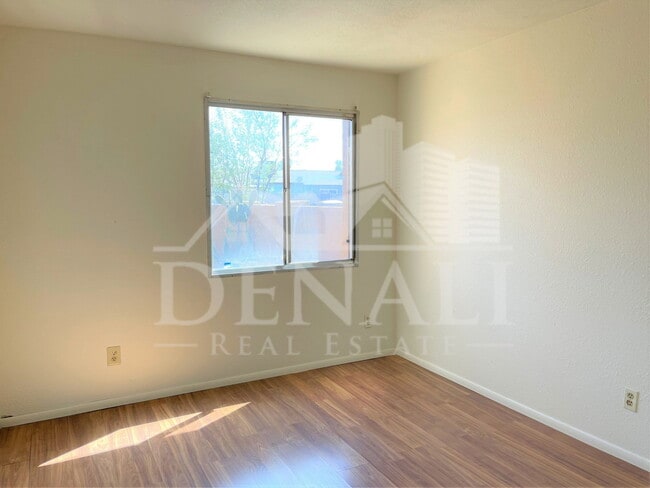 Building Photo - 3645 N 69th Ave