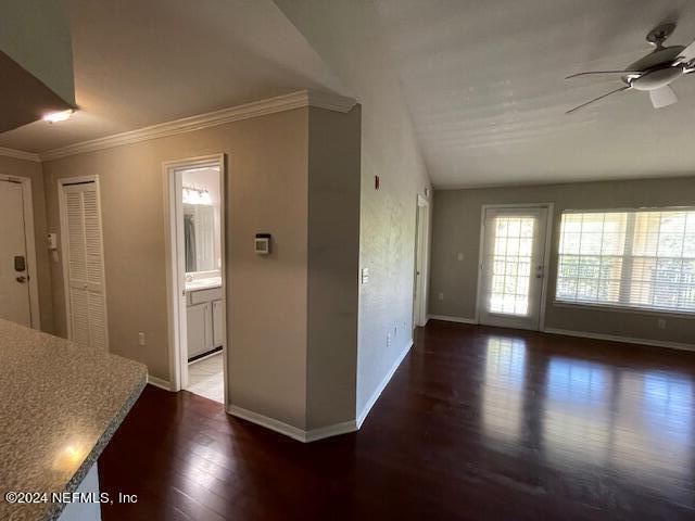 Building Photo - 7800 Point Meadows Dr