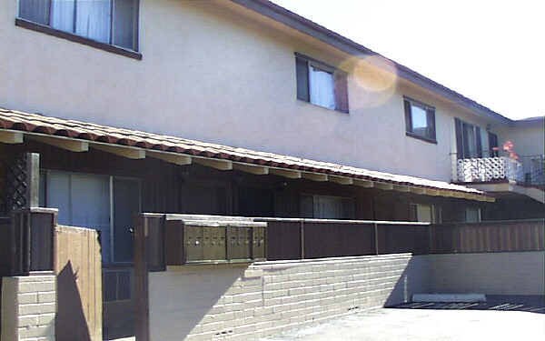Building Photo - 1147 E Lexington Ave