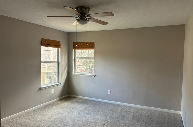 Building Photo - 2306 Slate Ridge Ln