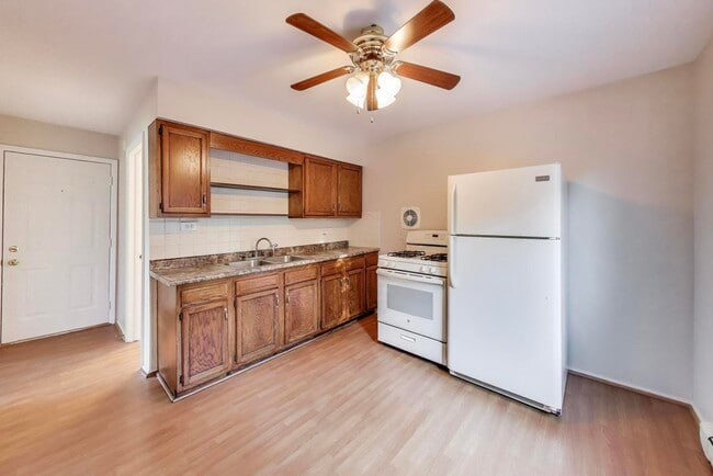 Building Photo - 333 Short St