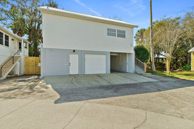 Building Photo - 27 Old Mission Ave