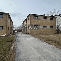 Building Photo - 2155 S 102nd St