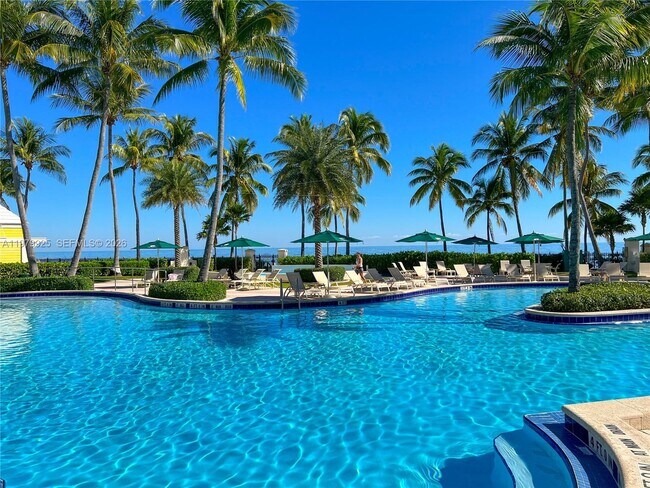 Building Photo - 781 Crandon Blvd