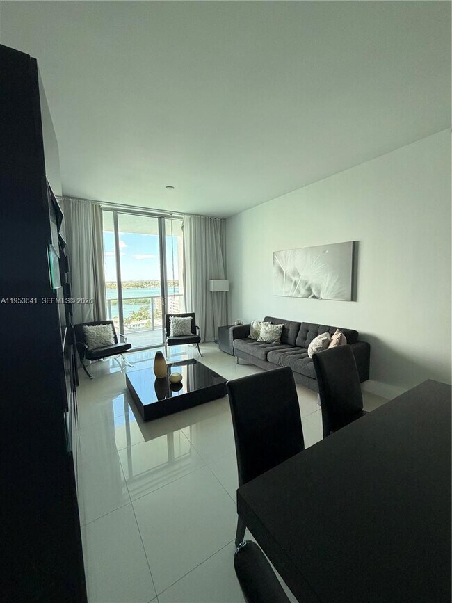 Building Photo - 7930 East Dr